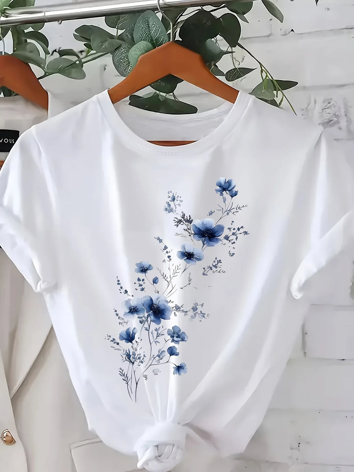 Blue Floral Print Crew Neck T-Shirt for Women – Casual Short Sleeve Spring Summer Top